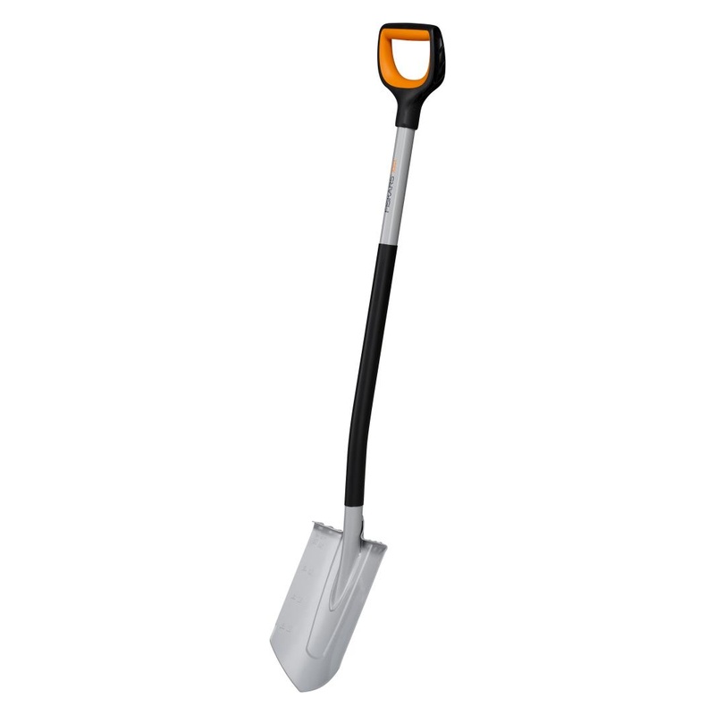 Cazma cu coada din otel FISKARS Xact, 1200mm